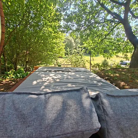 Holiday home Wellness Glamping Za Homoli *